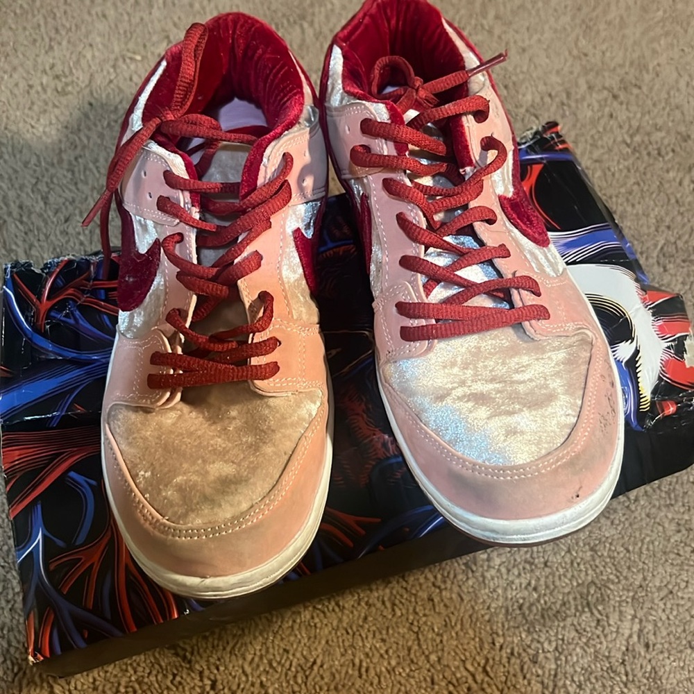 Nike SB dunk low strangelove size 8 worn once